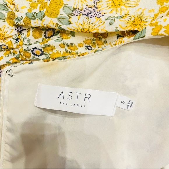 ASTR the Label Yellow Floral Ruched Mini Dress – Ruffle Hem, Size Small - Picture 6 of 6